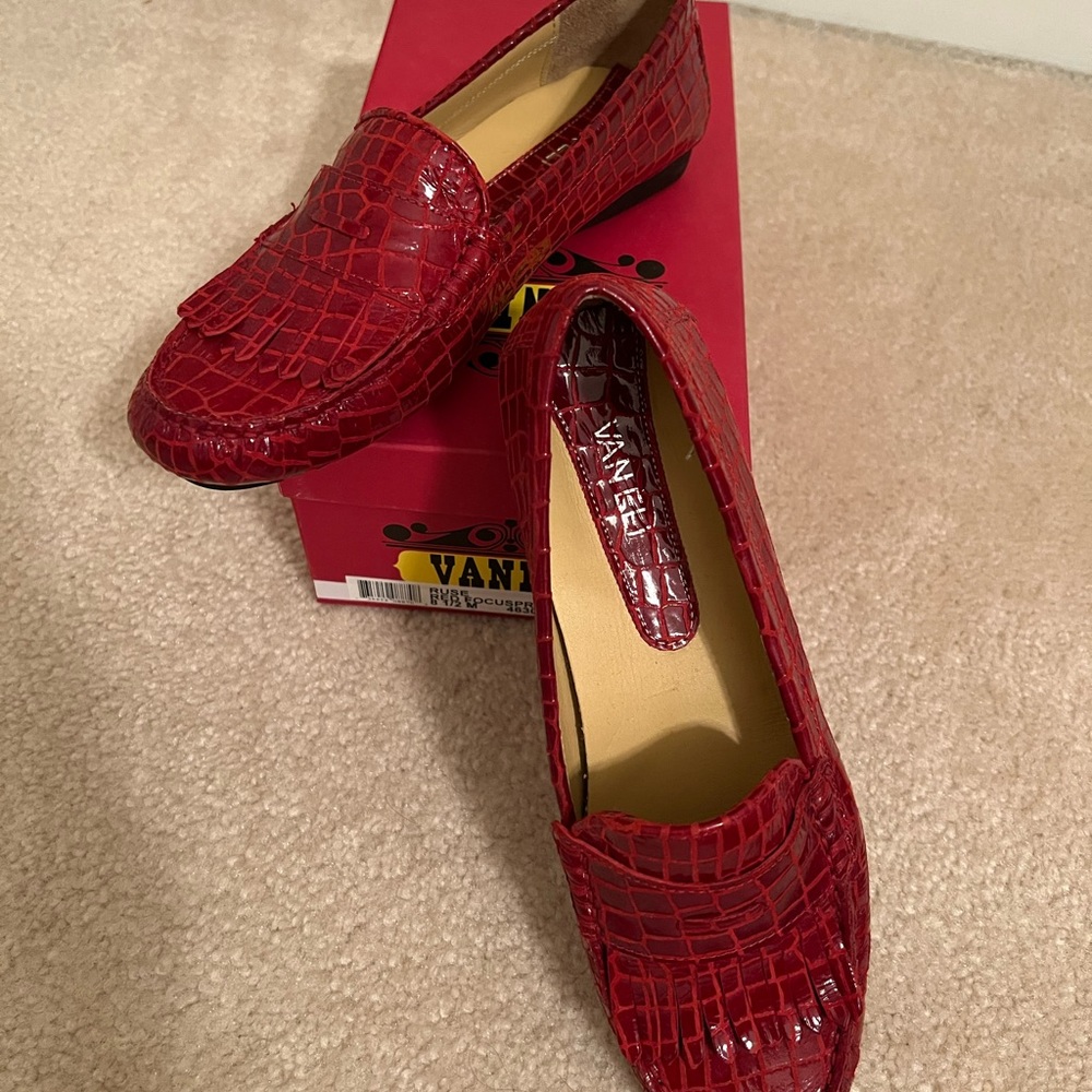 Vaneli New Red Eurosport driving moccasin size 8.5M